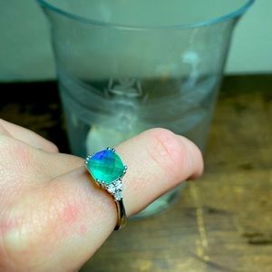 Sterling Silver Radiant Green & White CZ Ring size 7